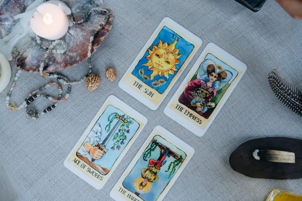 Kje kupiti rabljene tarot karte po ugodni ceni Kje kupiti rabljene tarot karte po ugodni ceni